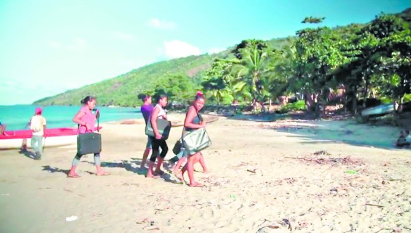 Honduras: Maestra de la solidaridad a sus 15