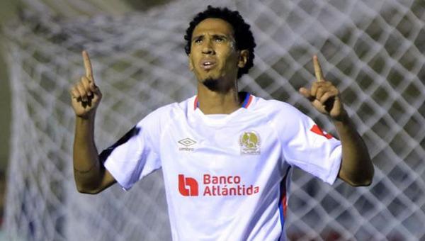 Fichajes: Olimpia cerca de dos legionarios y Motagua con más bajas