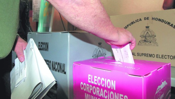 Mauricio Oliva: Vamos con agenda abierta al diálogo con partidos