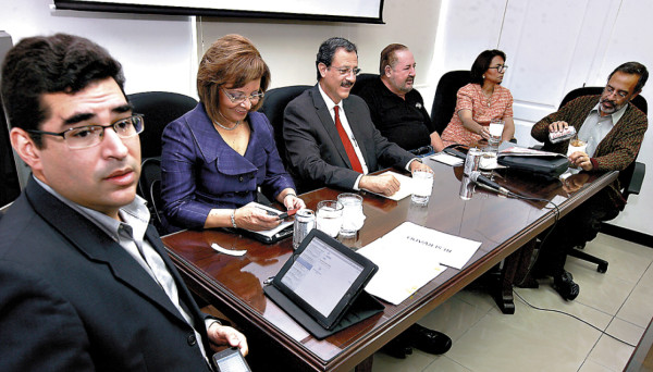 Villeda promete a la Andi no aplicar más impuestos