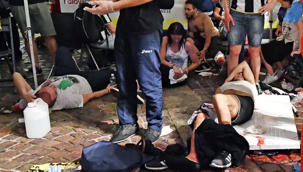 Las fotos que dejó la estampida humana en Turín
