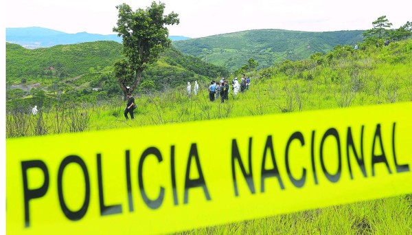 Con exámenes de ADN o evaluaciones dentales determinarán identidad de las tres víctimas