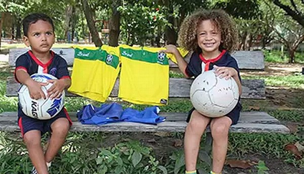Los dobles de Thiago Silva y David Luiz