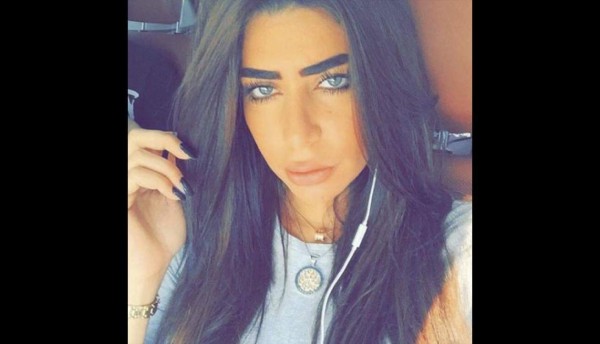 El hombre 'más bello del mundo' presenta a su novia