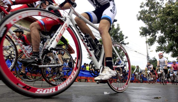Monumental fiesta ciclística en Honduras