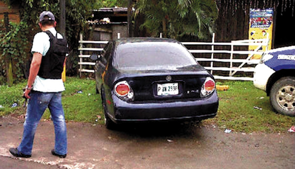 Encuentran droga en vehículo abandonado