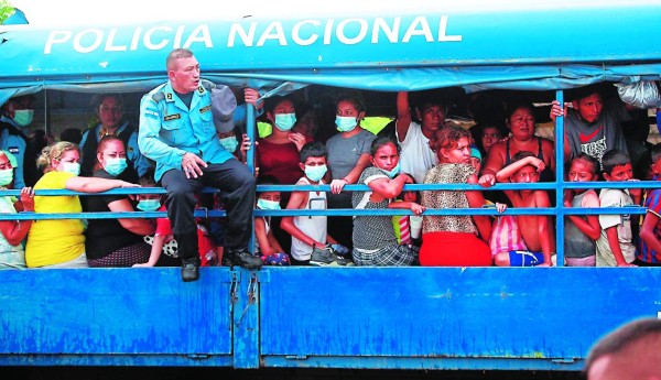 Calvario viven afectados por inundaciones provocadas por Eta en región norte