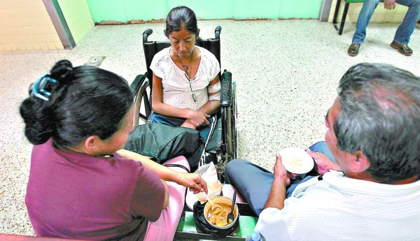 'Es duro venir de lejos y no encontrar nada”