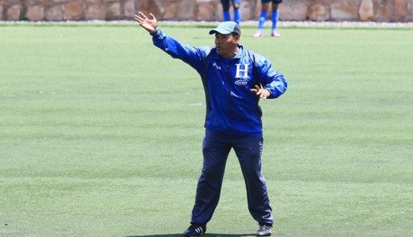 José Valladares, DT de la sub 17: 'Se vale soñar con una final”