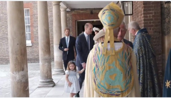 Fotos: Así fue el bautismo del príncipe Louis, sobrino de Meghan y Harry