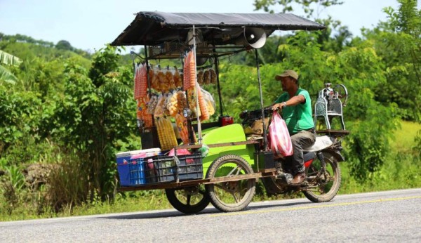 Inauguran carretera de 53.6 kilómetros del Corredor Agrícola que une Olancho y Colón
