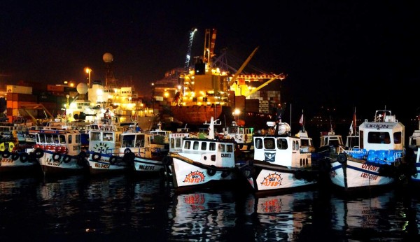 Valpo, el puerto que vive sus días en un sube y baja...