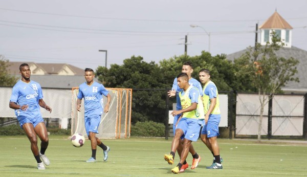 Emilio Izaguirre: 'Vengo bien, pero el profe decidirá”