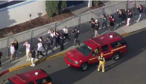 Las primeras imágenes del tiroteo en secundaria de Los Ángeles