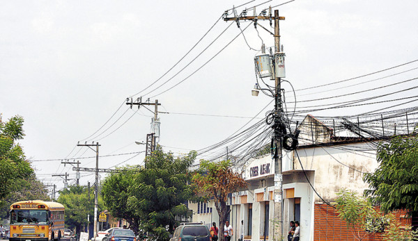 Crece demanda del servicio de energía eléctrica