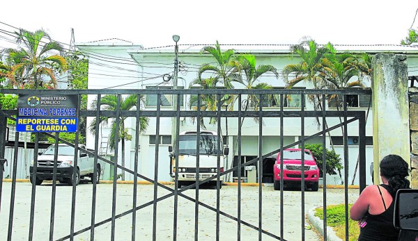 Asesinan a un hombre y a sus dos amigas