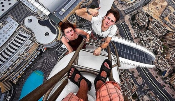 La trágica moda de jugarse la vida por una foto