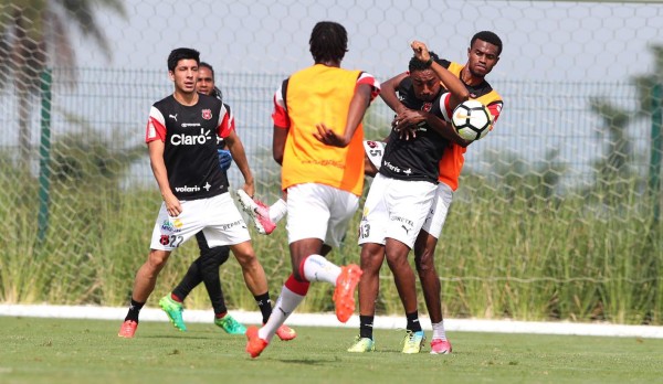 Olimpia por sellar el pase a cuartos ante el Alajuelense