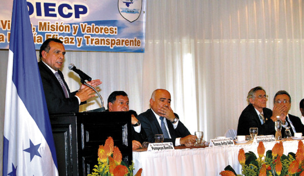 5,537 expedientes contra policías analiza la DIECP