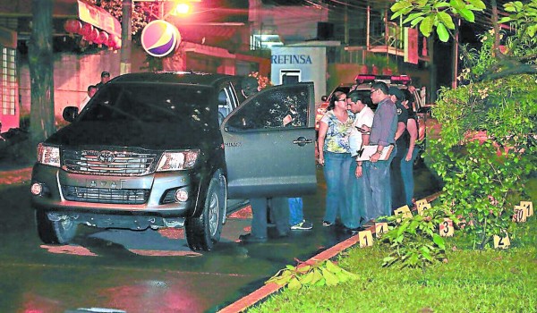 Policía revisa con pinzas los videos por crimen de fiscales en Honduras