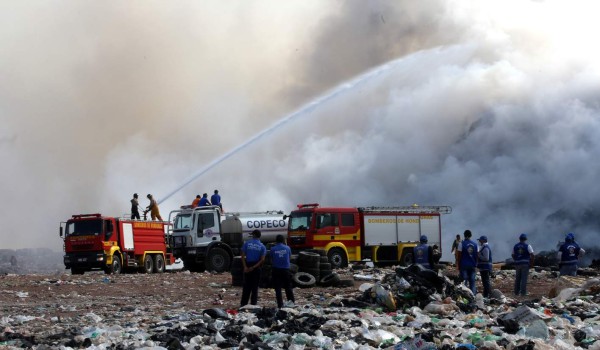 Contaminación en la capital por un incendio en el botadero municipal
