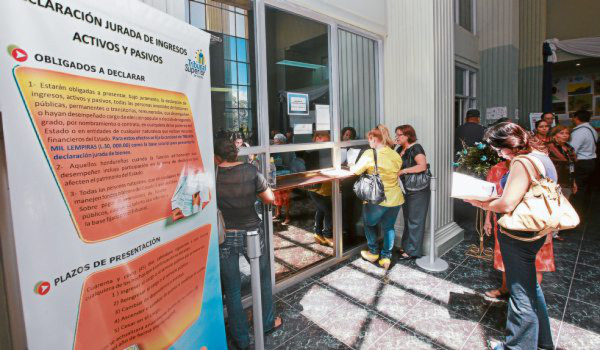TSC notifica multas a 57 funcionarios