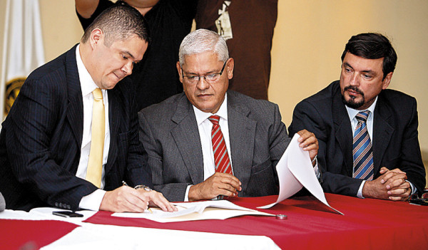 Auditarán a tres gestiones en CAH