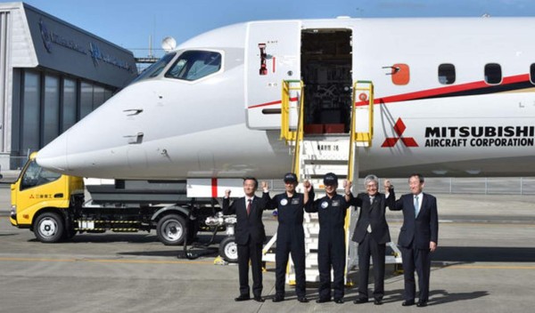 Japón prueba con éxito su primer avión de línea a reacción