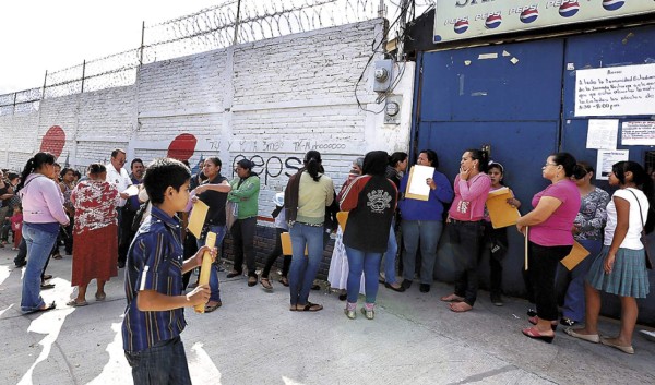 Solo en 10,000 centros habrá doble jornada