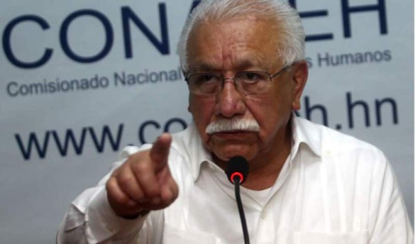 Excomisionado de Derechos Humanos, Ramón Custodio, arremete contra reelección