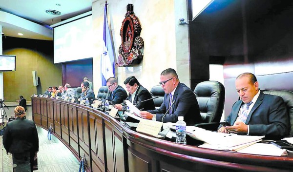 Congreso tendrá uno de los sistemas de votación más costosos de CA