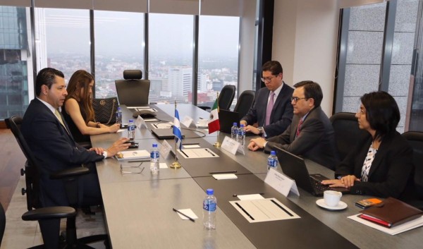 México revisará reapertura de frontera para el camarón hondureño