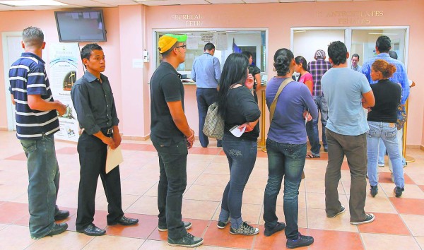 Exonerarán pago por hoja de antecedentes penales