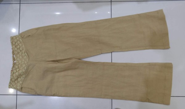 Pantalones talle alto: el look de aire retro