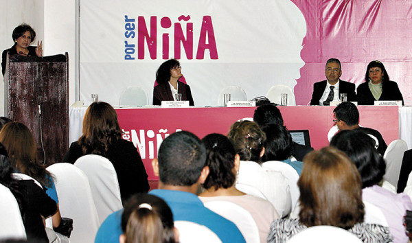 Más de 550 mil niñas sin estudiar en Honduras