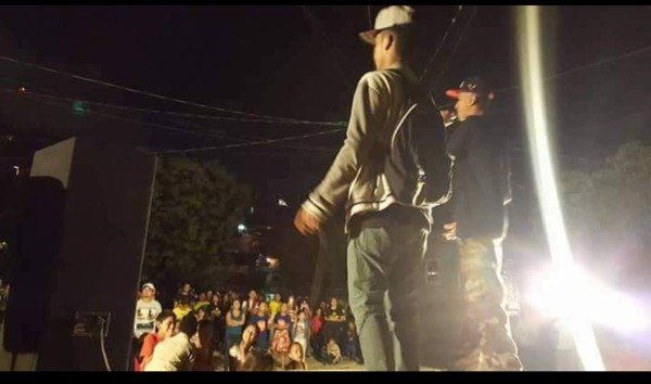 Rapero hondureño Latinsoldier MC conquista La Travesía con mensajes de fe