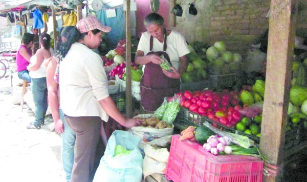 Con ferias artesanales, lencas sortean la pobreza y desempleo