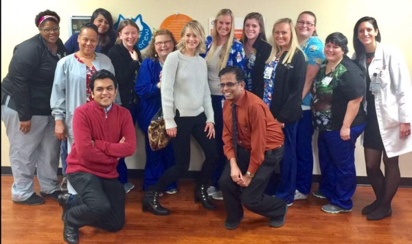 Jennifer Lawrence visita hospital en Kentucky