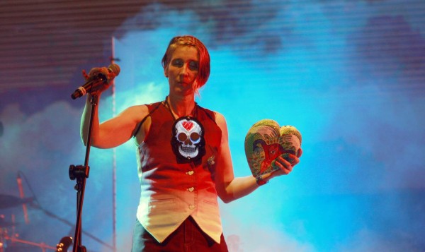 banquete musical por el décimo aniversario de 'la hora del té”