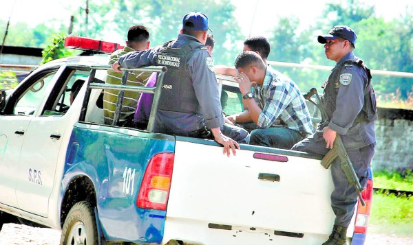 Detención judicial contra ocho militares