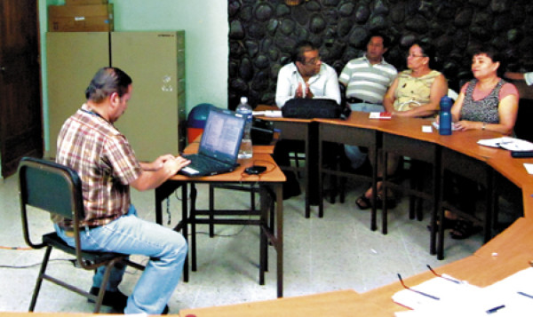 OPS supervisa situación de los pacientes intoxicados en zona central de Honduras