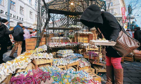 La Fiesta de Pascua invade de color Viena