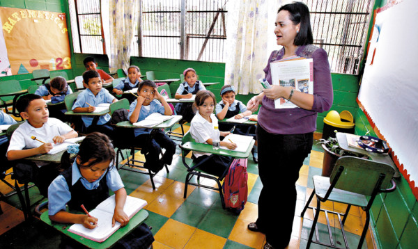 100 auditores levantarán actas de faltistas