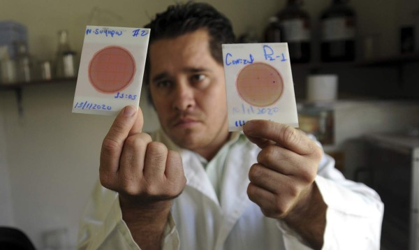 Salud verifica la calidad del agua que distribuyen las cisternas en la capital de Honduras