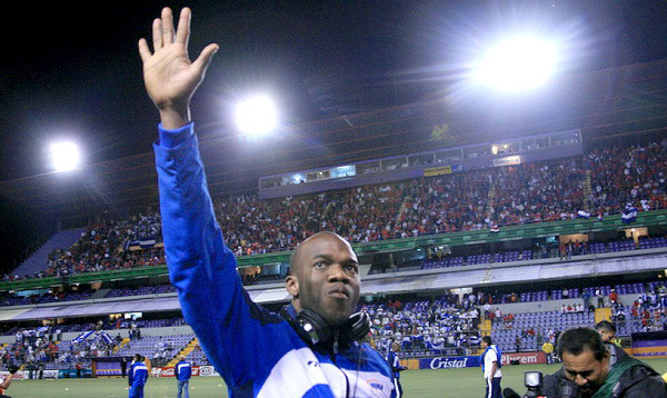 David Suazo festeja su cumpleaños 32