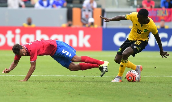 Costa Rica no puede y empata ante Jamaica