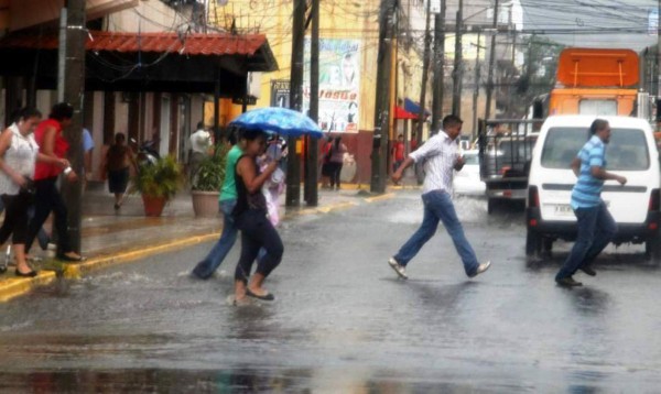 Menos frentes fríos, pero con más lluvias: Copeco