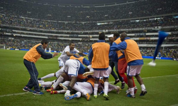 Se cumple un año del Aztecazo de Honduras a México