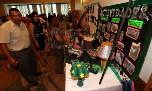 Ingenio y creatividad en la exposición de los proyectos ambientales escolares
