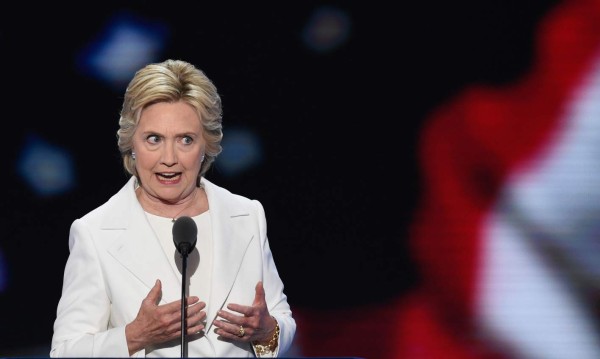 Clinton: 'Apoyaré la reforma migratoria'